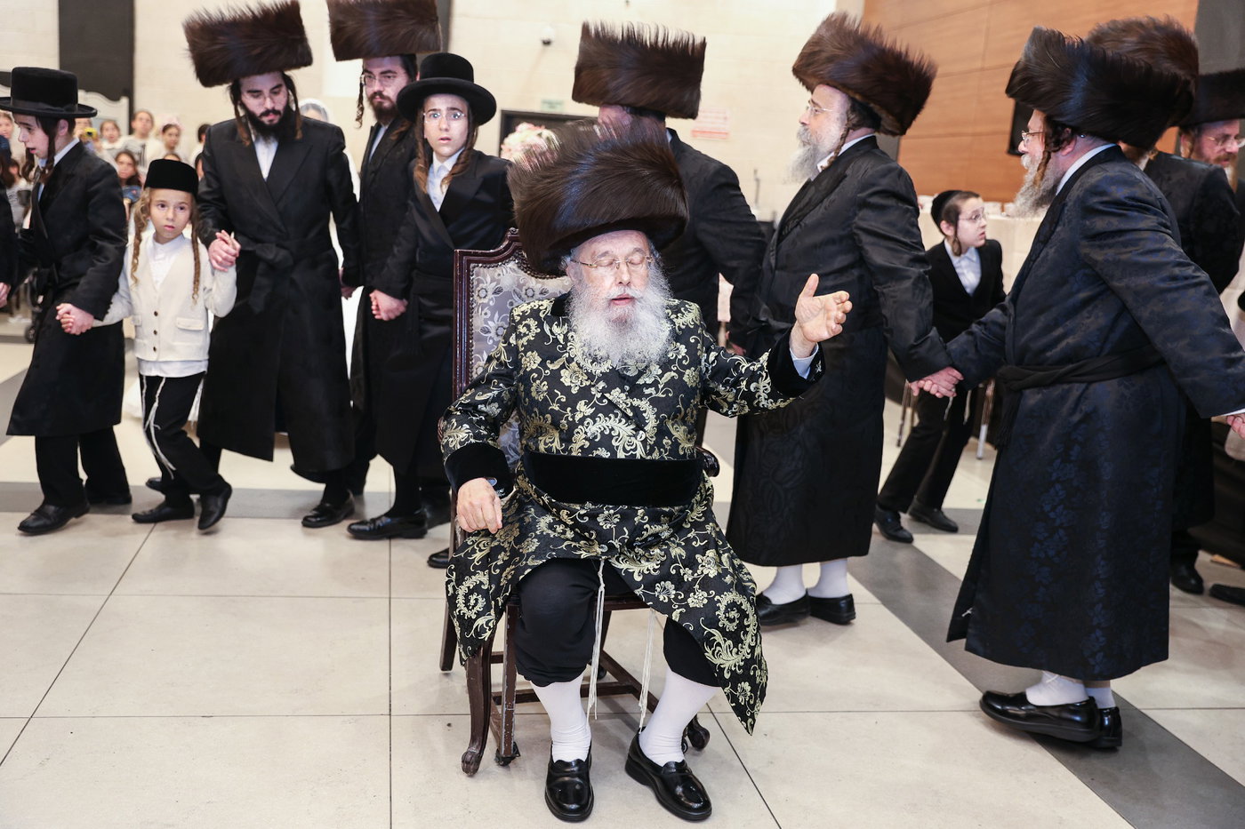 שמחת החתונה הגדולה, לנכדת האדמו"ר ממישקולץ