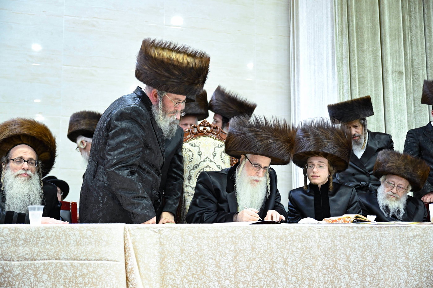שמחת בית צאנז זוויעהל - נדבורנה חיפה - אטניא