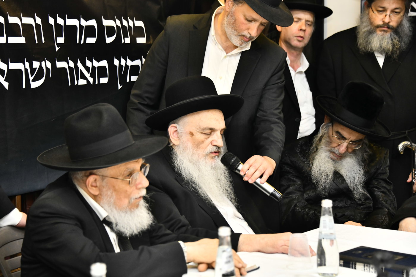 הכינוס במעונו של הגרמ"צ ברגמן