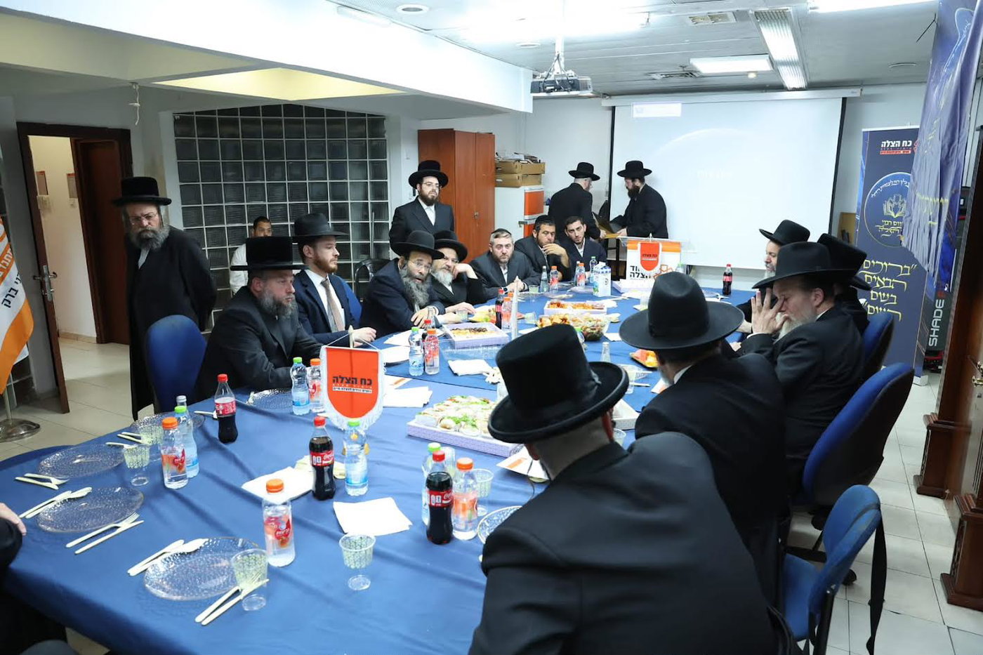 בכינוס המיוחד בבני ברק עם גדולי הרבנים