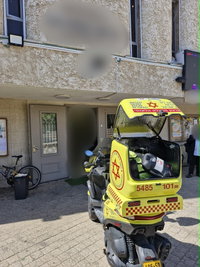 החייאה בבית כנסת החסידי: מתפלל לקה בדום לב באמצע התפילה והתמוטט