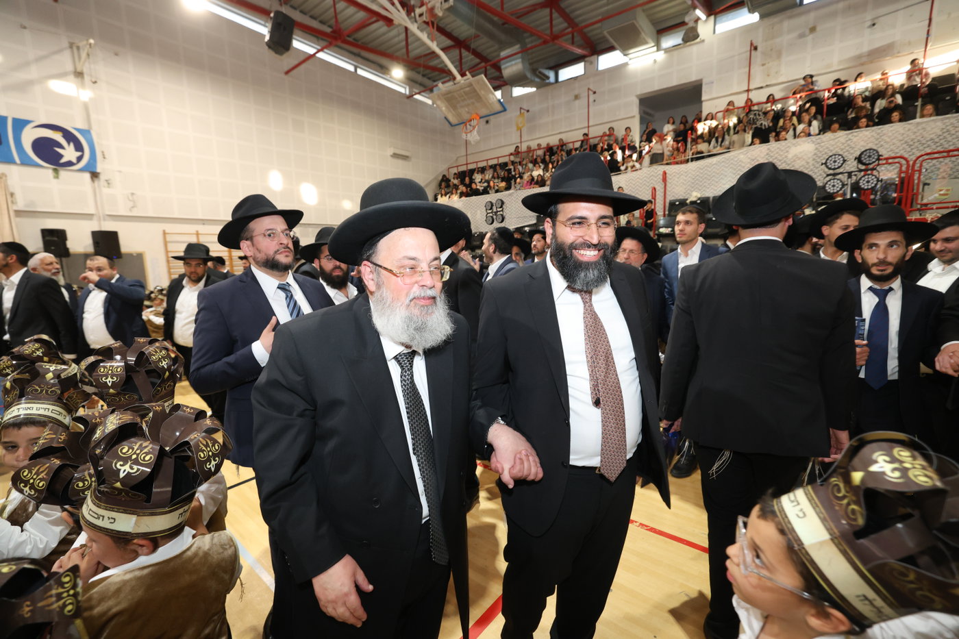 מסיבת חומש במוסדי עולם