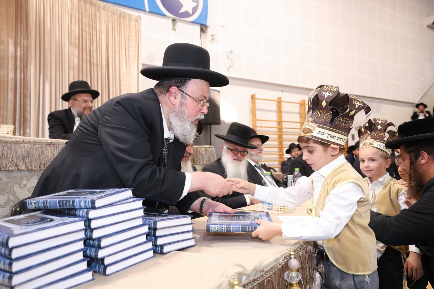 מסיבת חומש במוסדי עולם