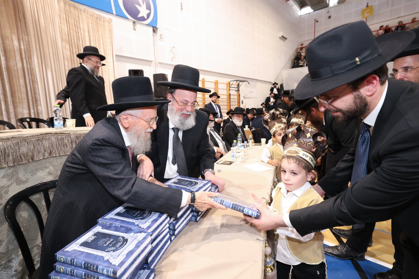מסיבת חומש במוסדי עולם