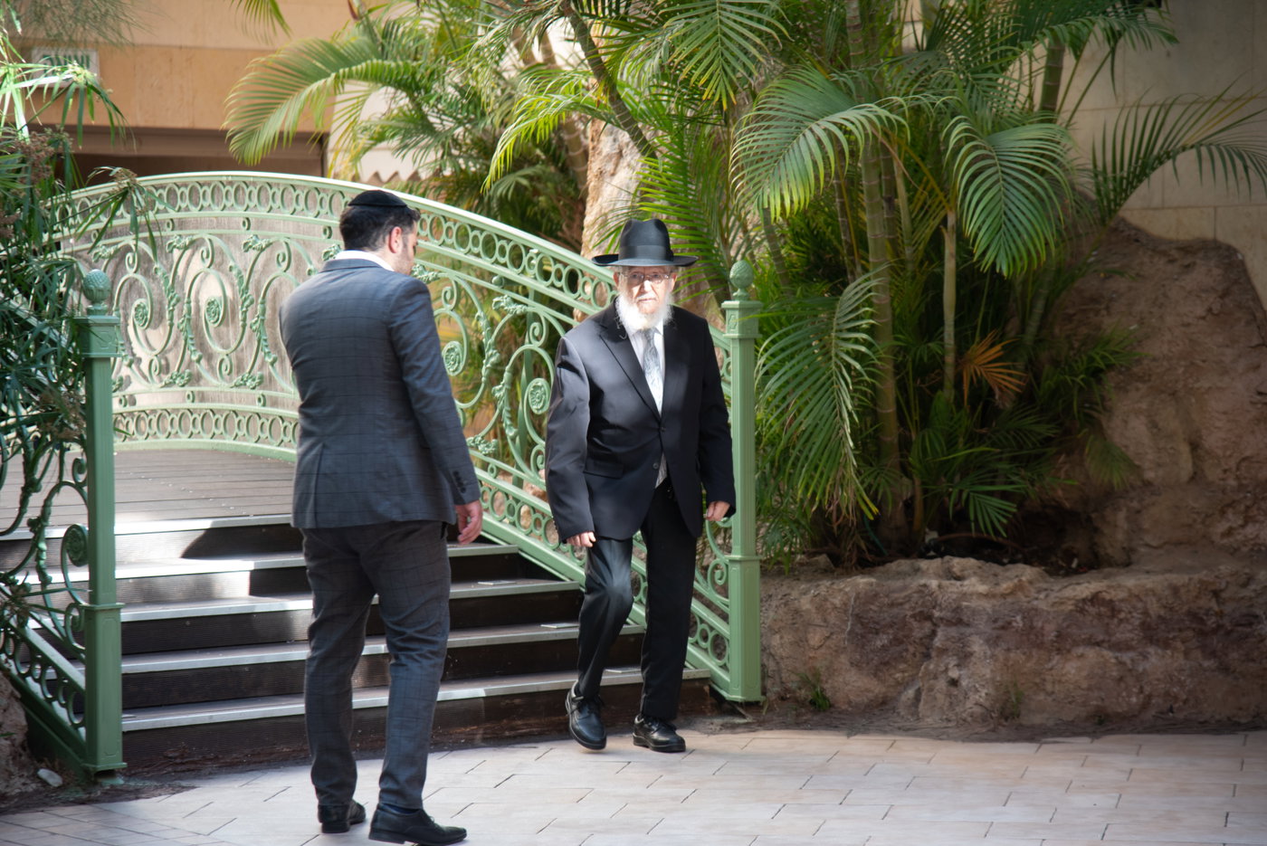 הכנסת ס"ת בכסא רחמים