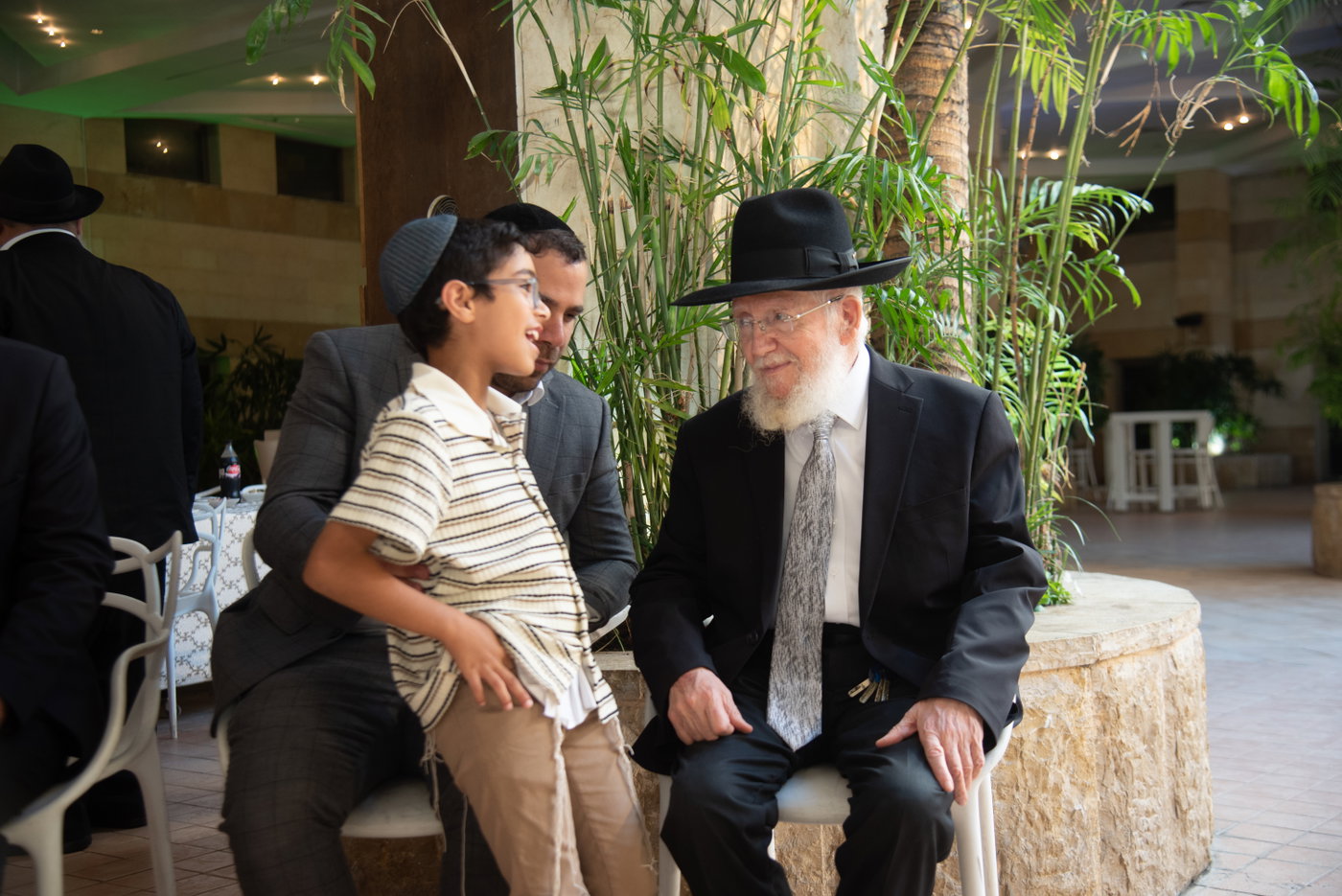 הכנסת ס"ת בכסא רחמים