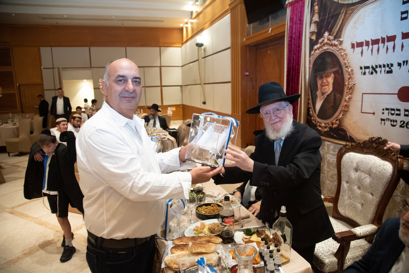 הכנסת ס"ת בכסא רחמים