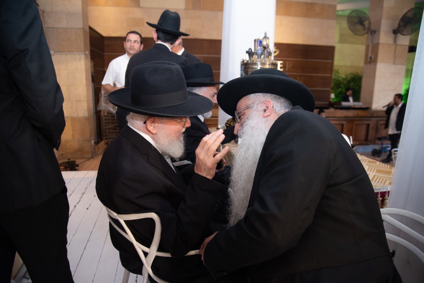 הכנסת ס"ת בכסא רחמים