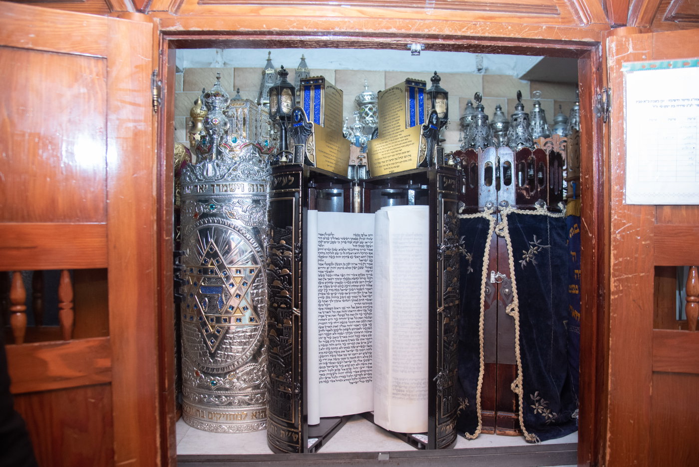 הכנסת ס"ת בכסא רחמים