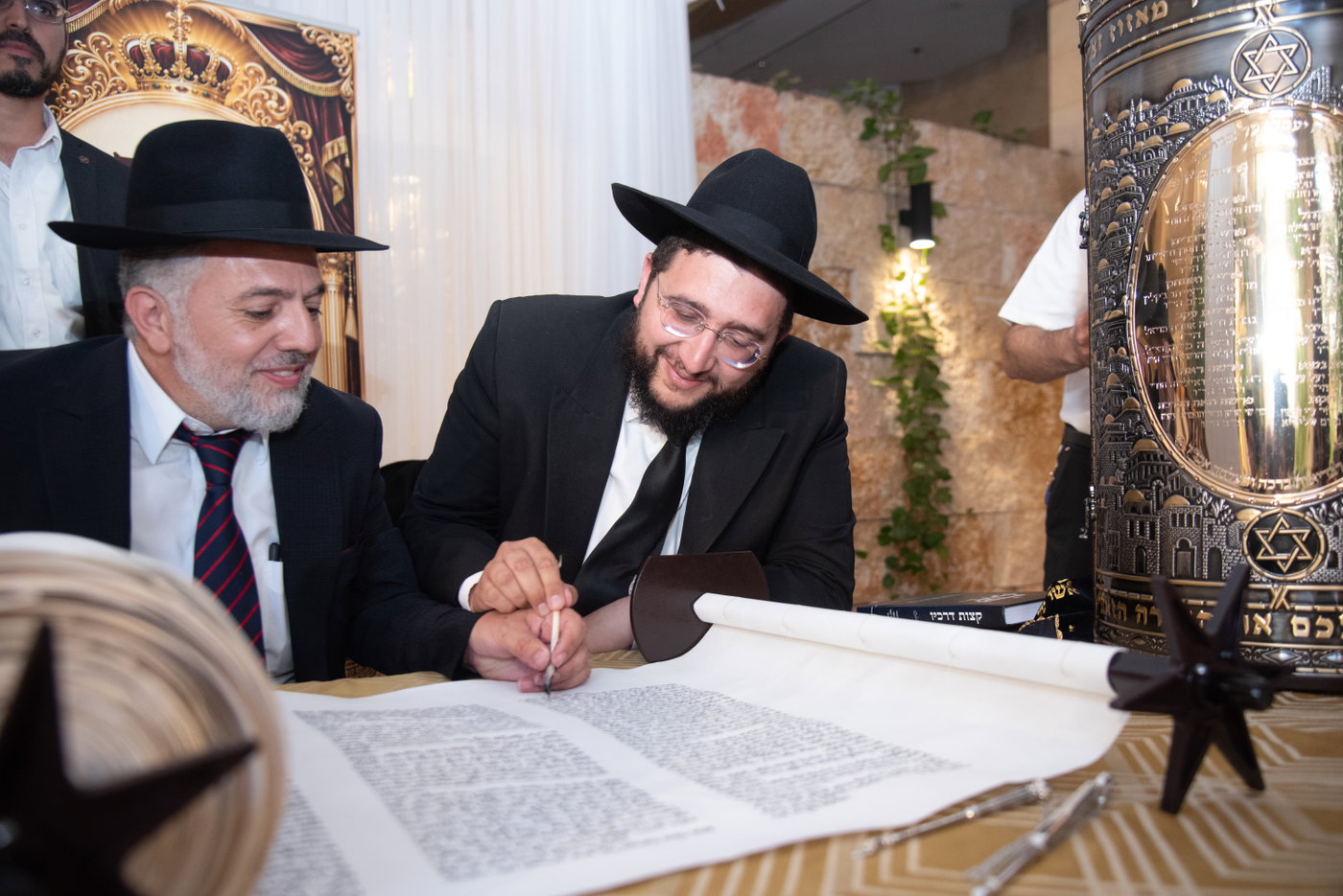 הכנסת ס"ת בכסא רחמים