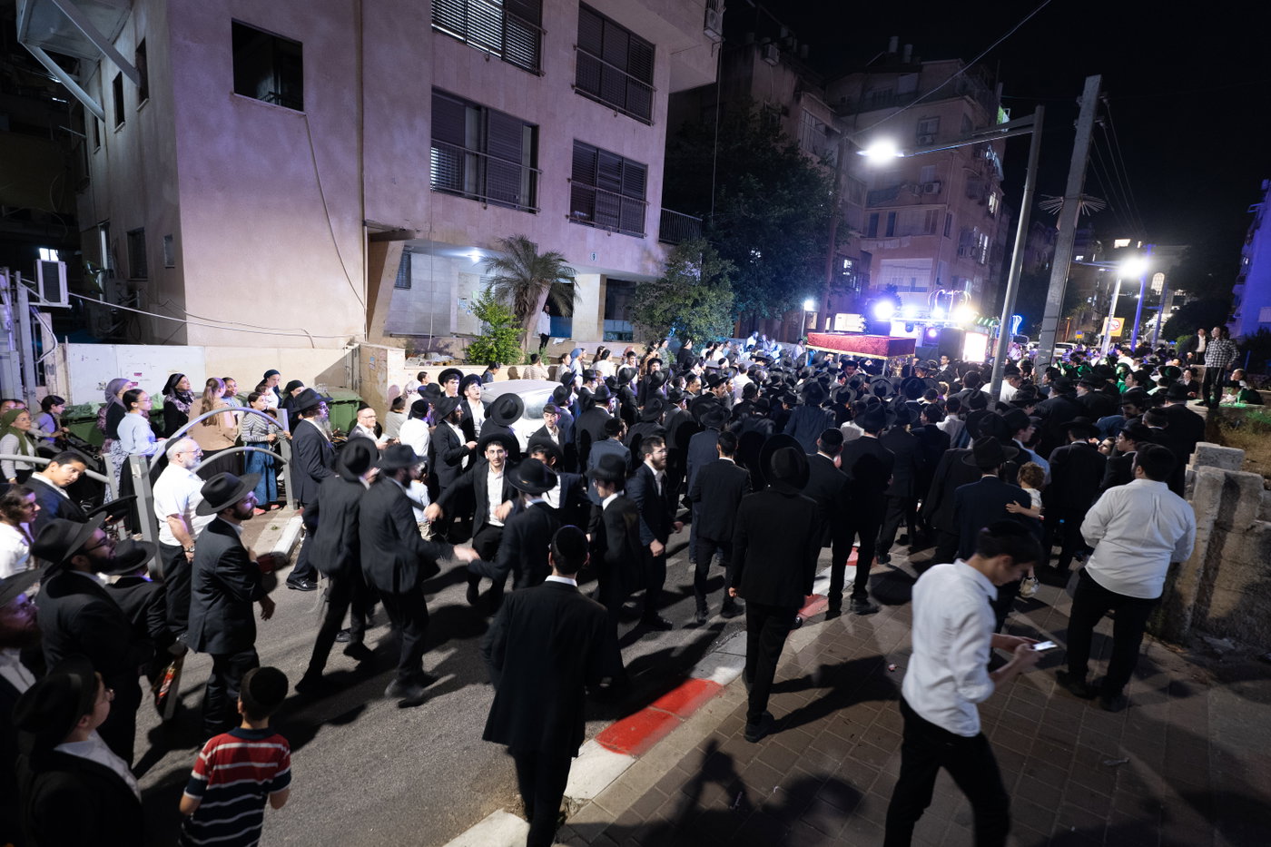 הכנסת ס"ת בכסא רחמים