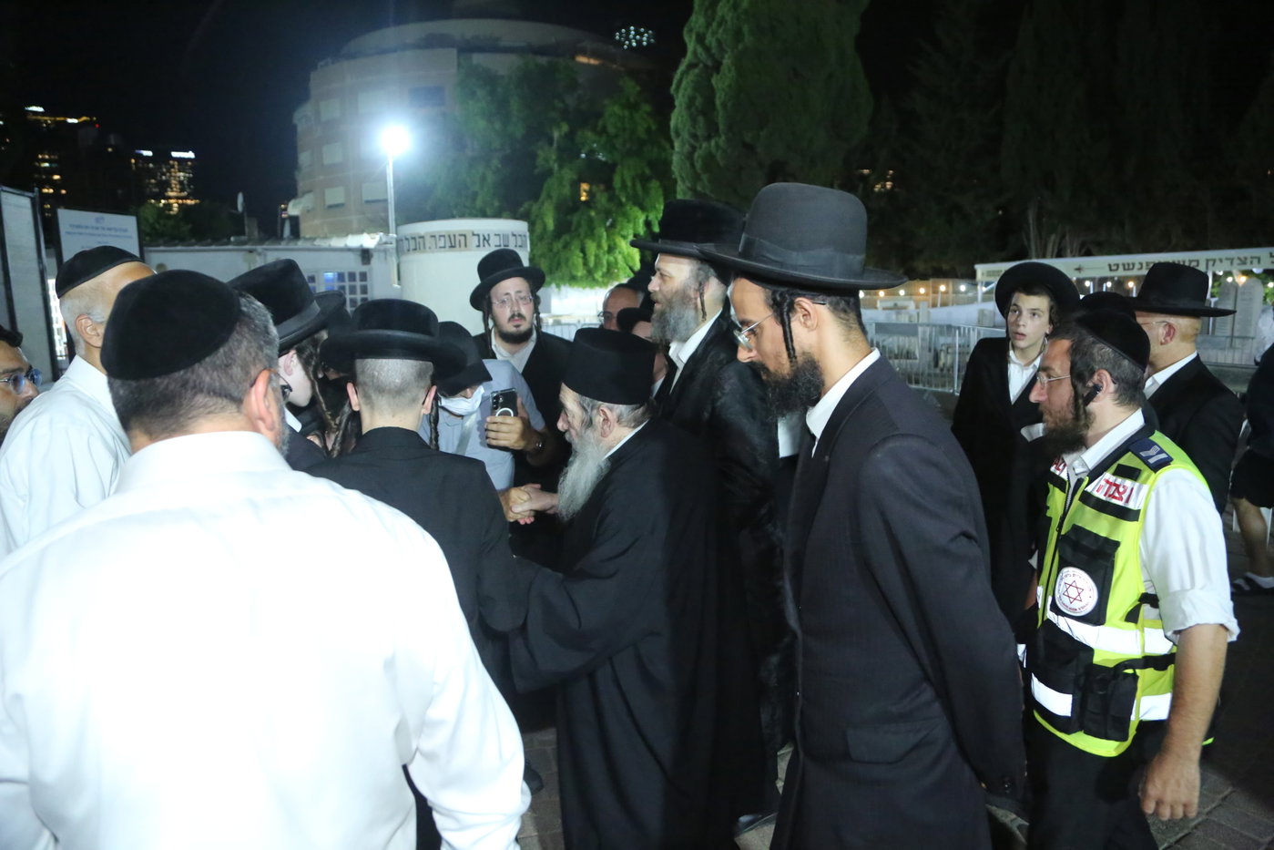 הילולא קדישא בשטעפונשט