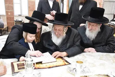 לימוד א'ב' לבן נין אדמו"ר מנאראל