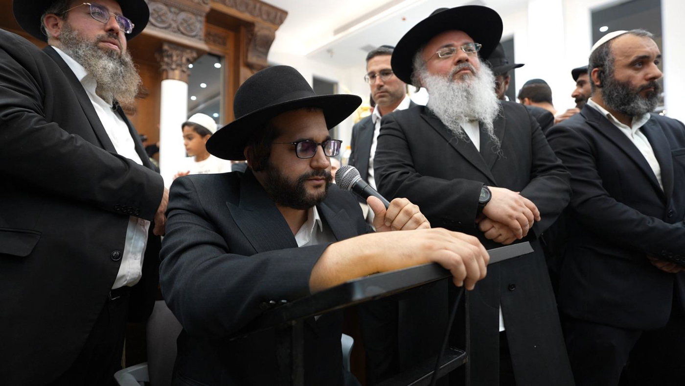 הינוקא בניחום האבלים אצל משפחת המקובל רבי עמוס גואטה זצ"ל