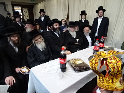 מסיבת חומש בדושינסקיא לונדון