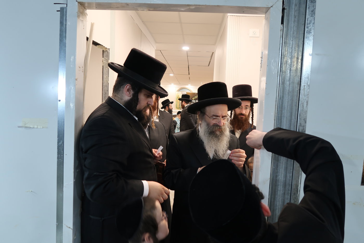 חנוכת הבית לשטיבל בעלזא במתחם הסופרים