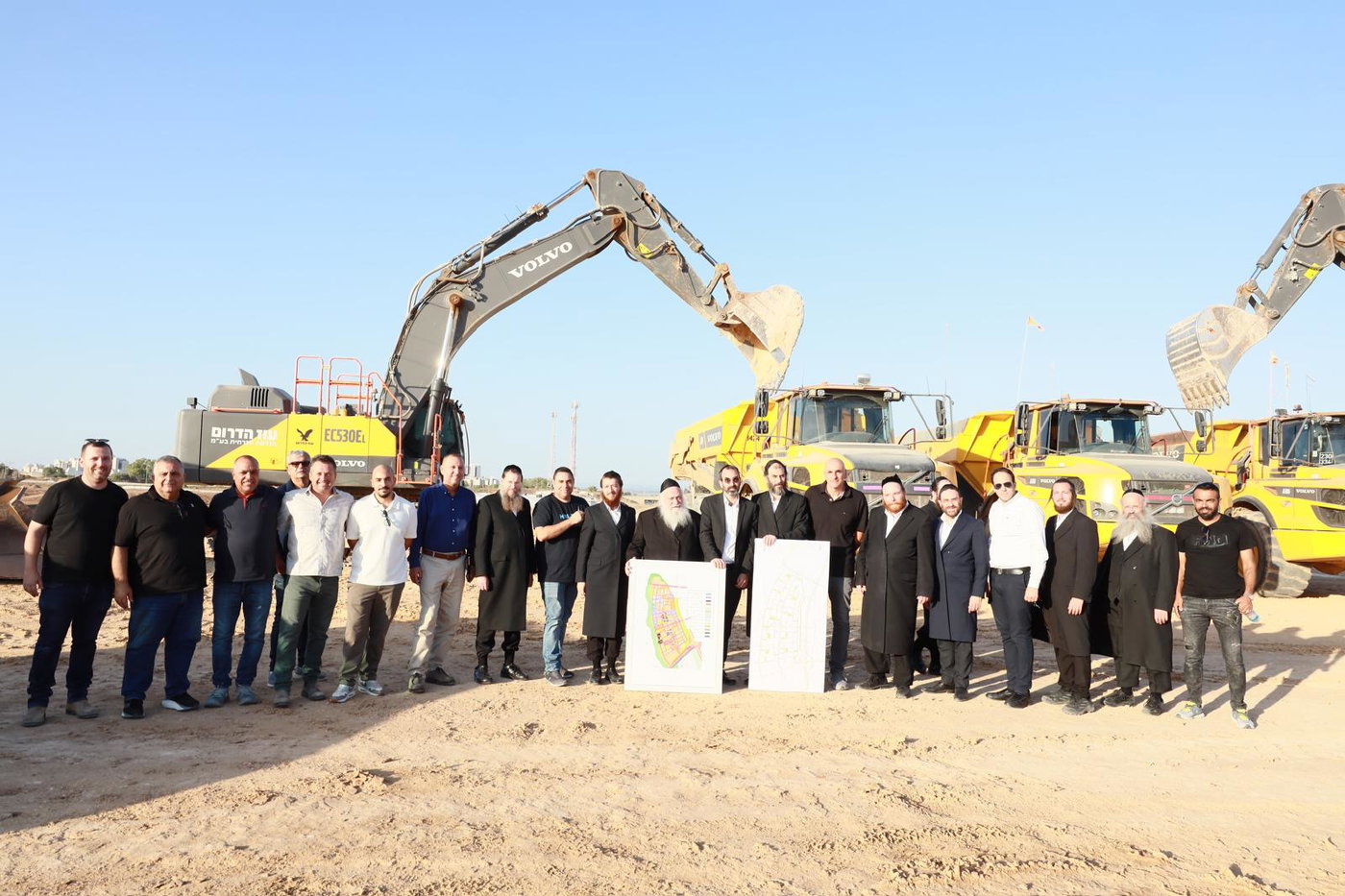 יצחק גולדקנופף בסיור במערב קריית גת שקידם כשר השיכון