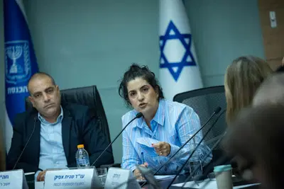הדיון בוועדת הכנסת, הבוקר