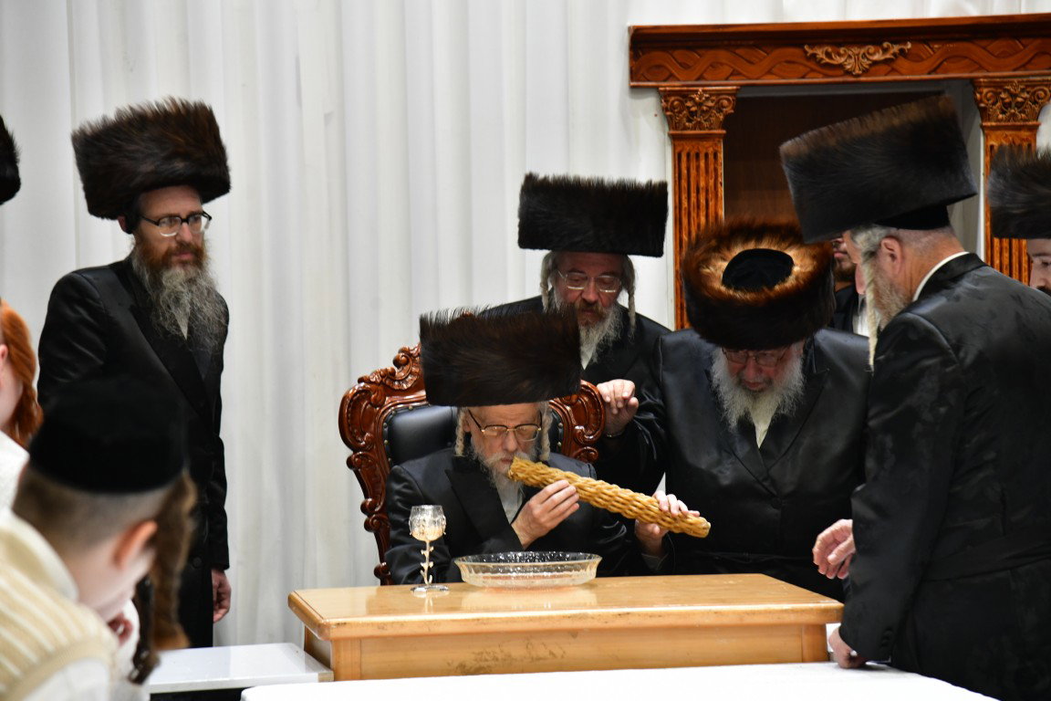 מוצאי שבת יארצייט בסערט ויזניץ