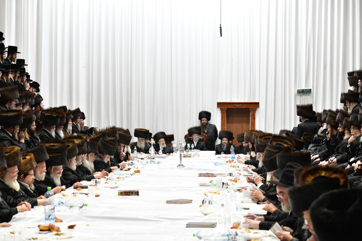 מוצאי שבת יארצייט בסערט ויזניץ