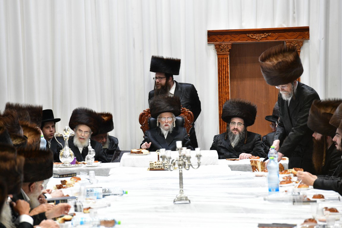 מוצאי שבת יארצייט בסערט ויזניץ