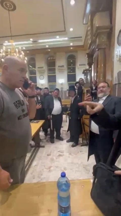 המהומות מחוץ לחדרו של האדמו"ר מסאדיגורה ירושלים, אמש