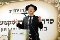 הגר"א קורנפלד רב קהילת הגר"א בבי"ש ומגדולי הרבנים בעיר