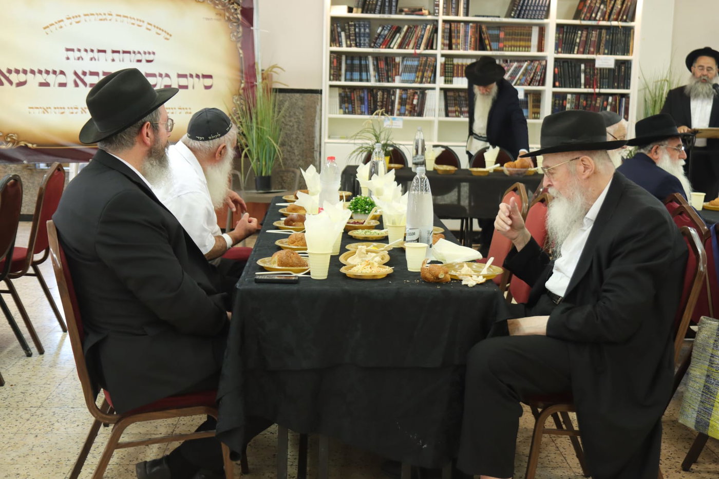 סיום מסכת בבית מנחם 