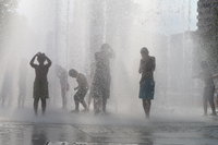 ילדים מתקררים מפני החום בטורקיה, אילוסטרציה