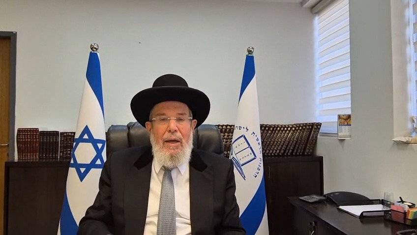הרב הראשי הגאון רבי קלמן בר עם מבט על פרשות מטות מסעי