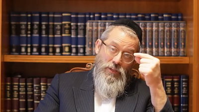 שלוש תשובות לשאלה שכולם שואלים | צפו