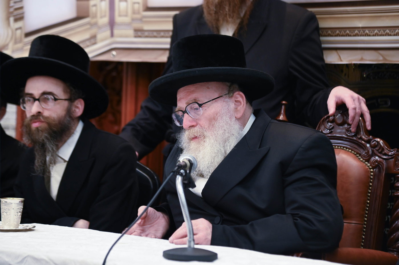 הרה"צ רבי יצחק טווערסקי בביקור בארץ