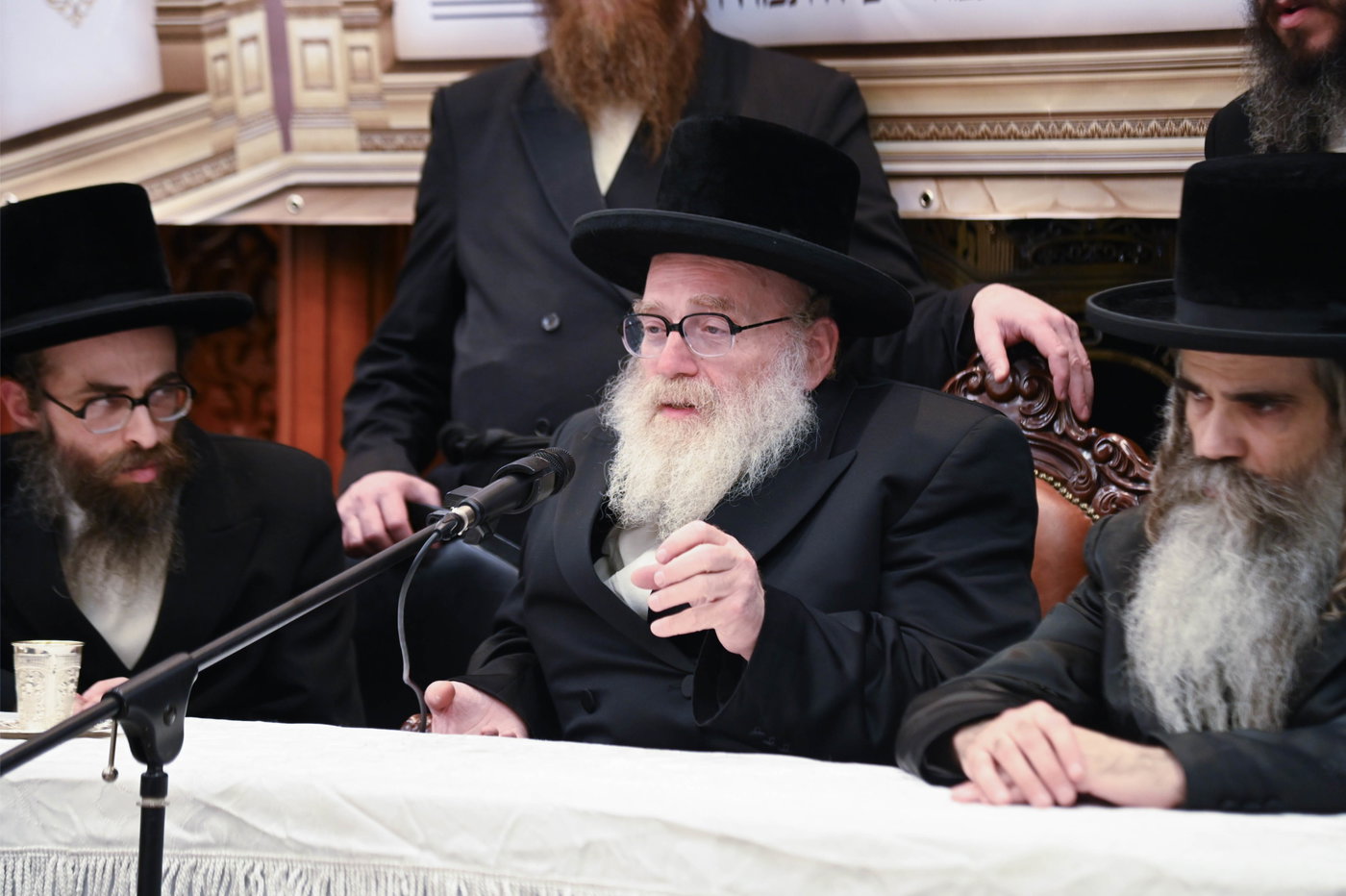 הרה"צ רבי יצחק טווערסקי בביקור בארץ