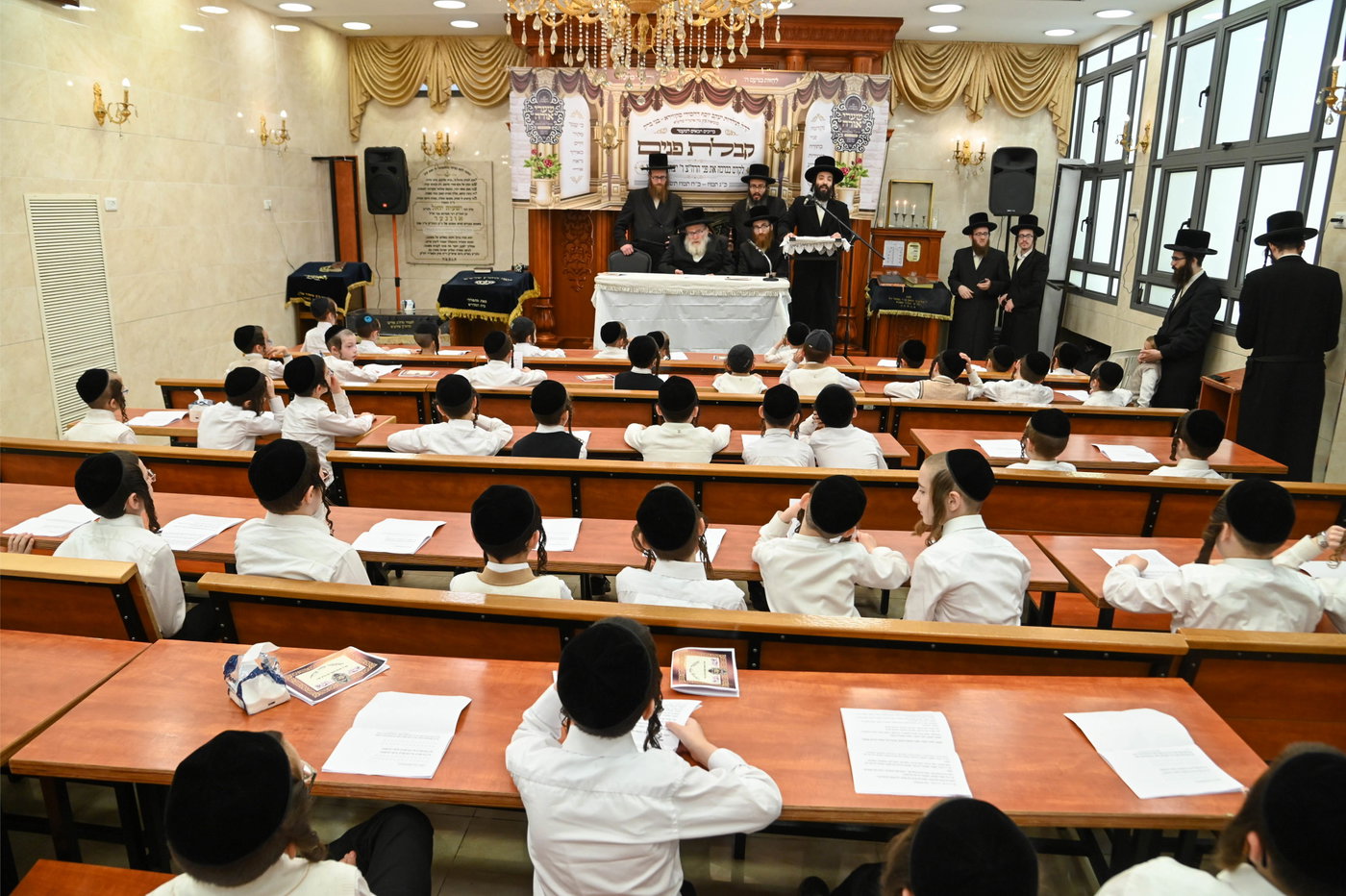 הרה"צ רבי יצחק טווערסקי בביקור בארץ