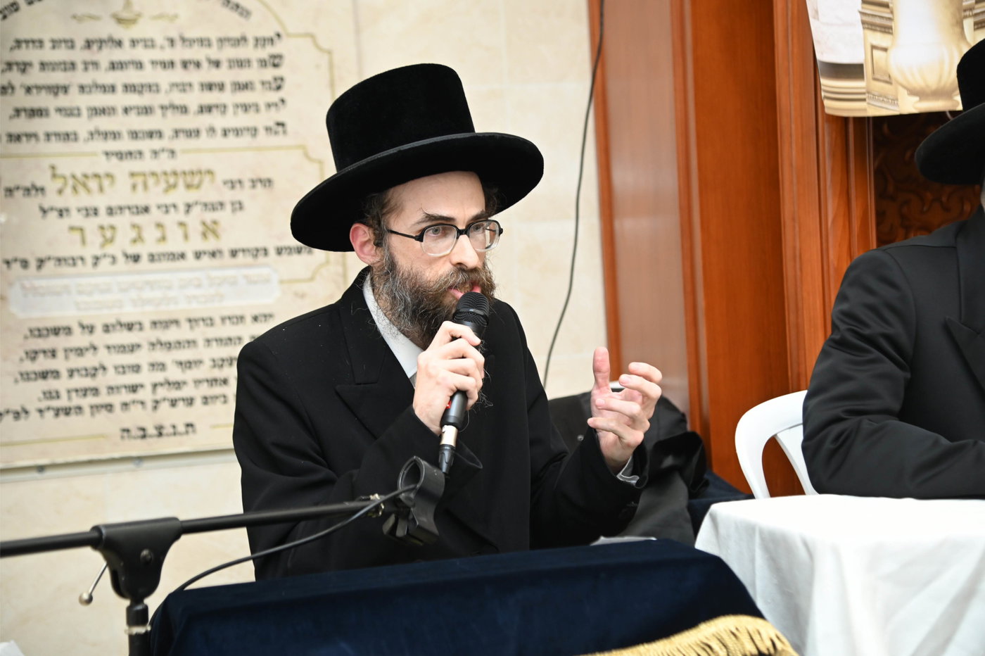 הרה"צ רבי יצחק טווערסקי בביקור בארץ