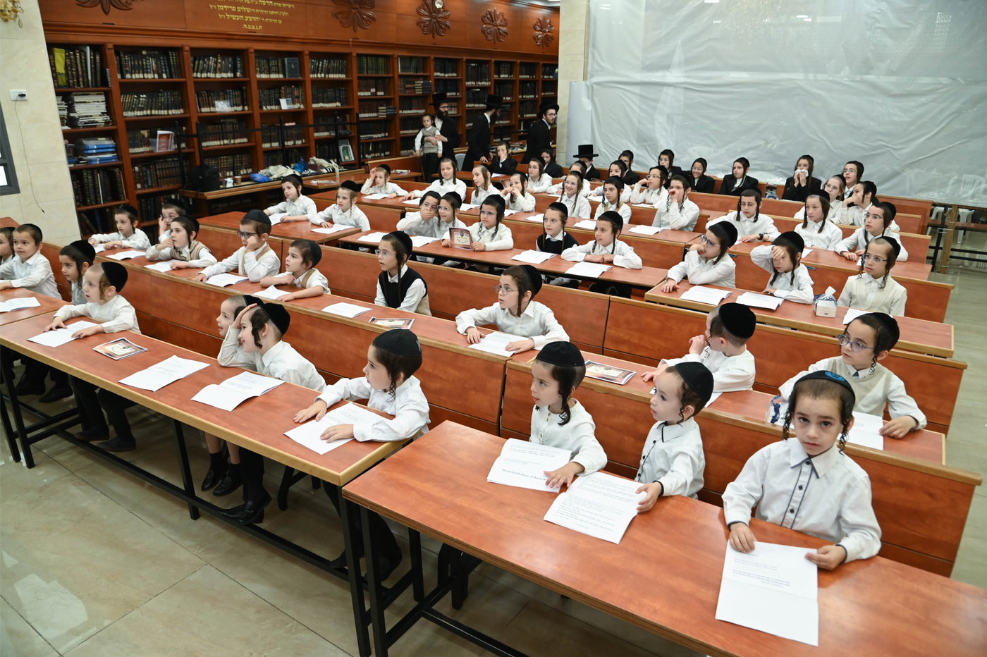 הרה"צ רבי יצחק טווערסקי בביקור בארץ