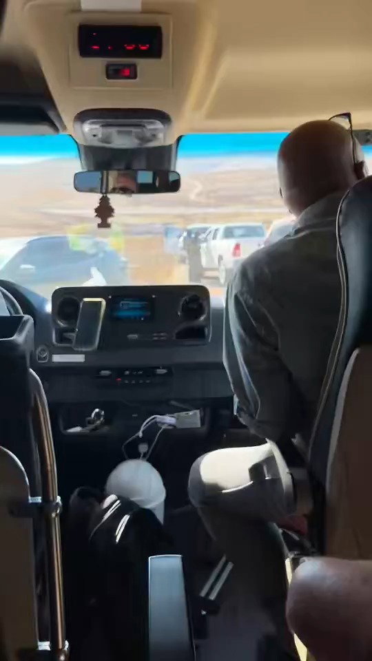 תיעוד מרגעי העיכוב של חבר הקונגרס לטענתו