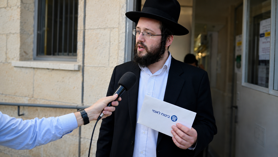 כל הכסף התחיל בשאלה אחת: בדקתם מה מגיע לכם מביטוח לאומי?