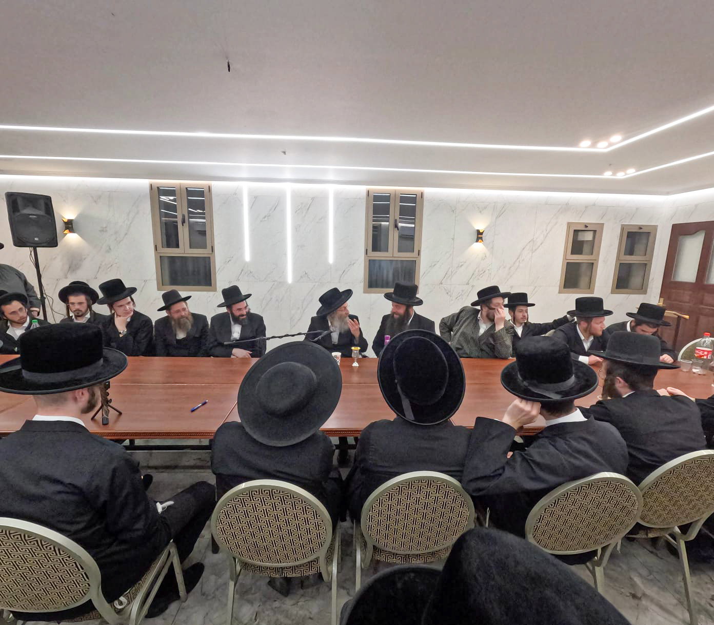 הרה"צ ר' אלימלך בידרמן בישיבת אהבת דוד