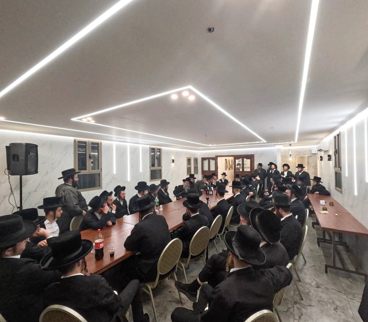 הרה"צ ר' אלימלך בידרמן בישיבת אהבת דוד