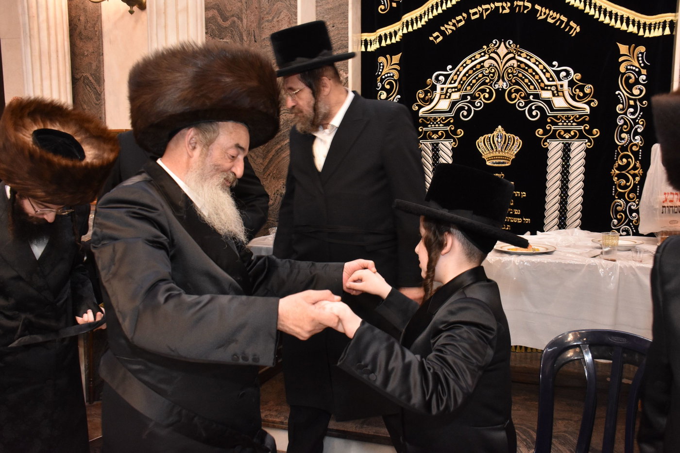 שמחת בר המצווה לנכד האדמו"ר מלעלוב