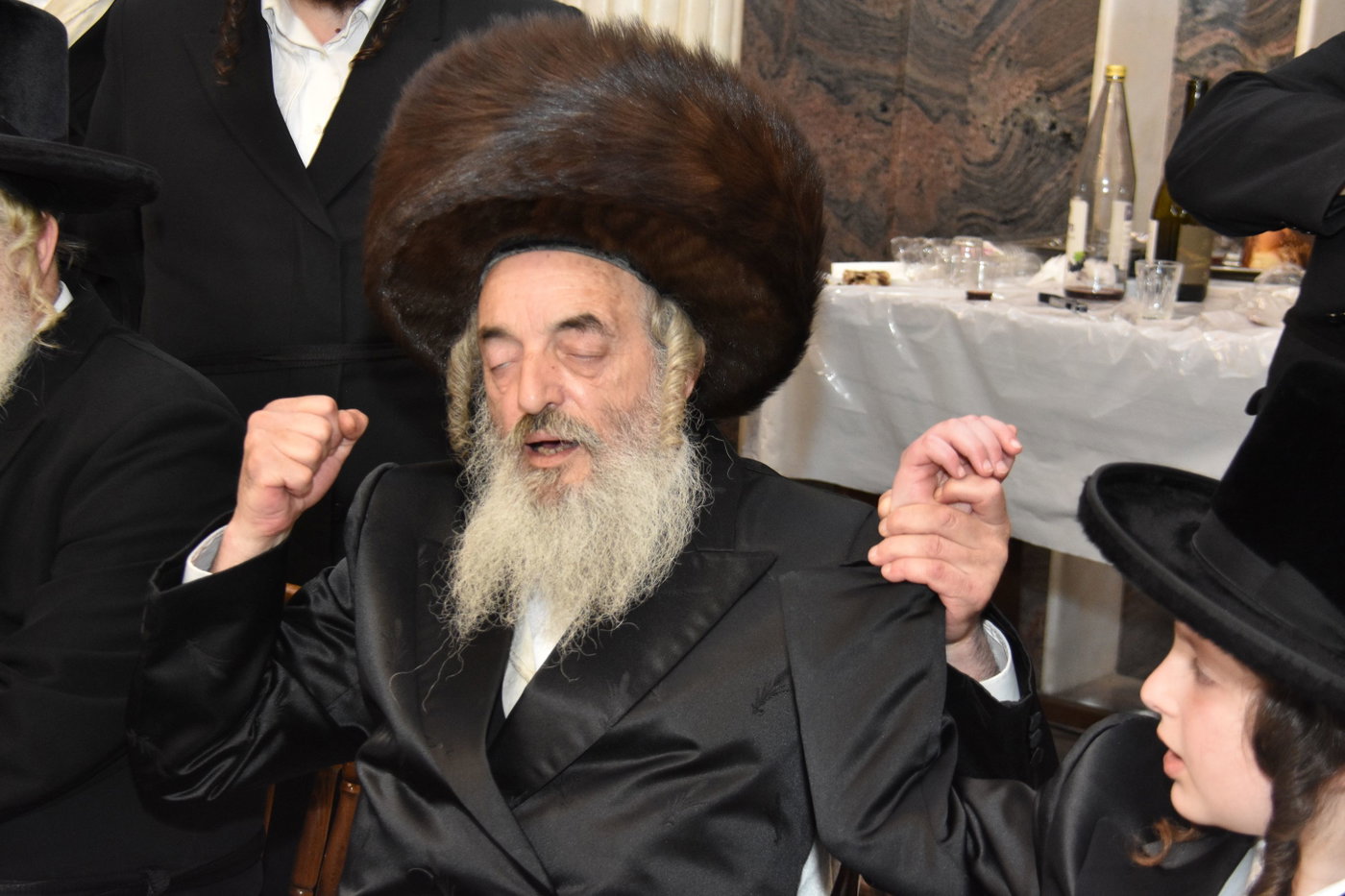 שמחת בר המצווה לנכד האדמו"ר מלעלוב