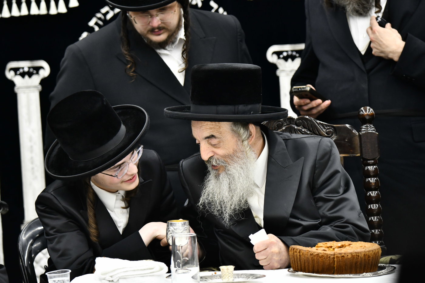 שמחת בית תולדות אברהם יצחק - לעלוב 