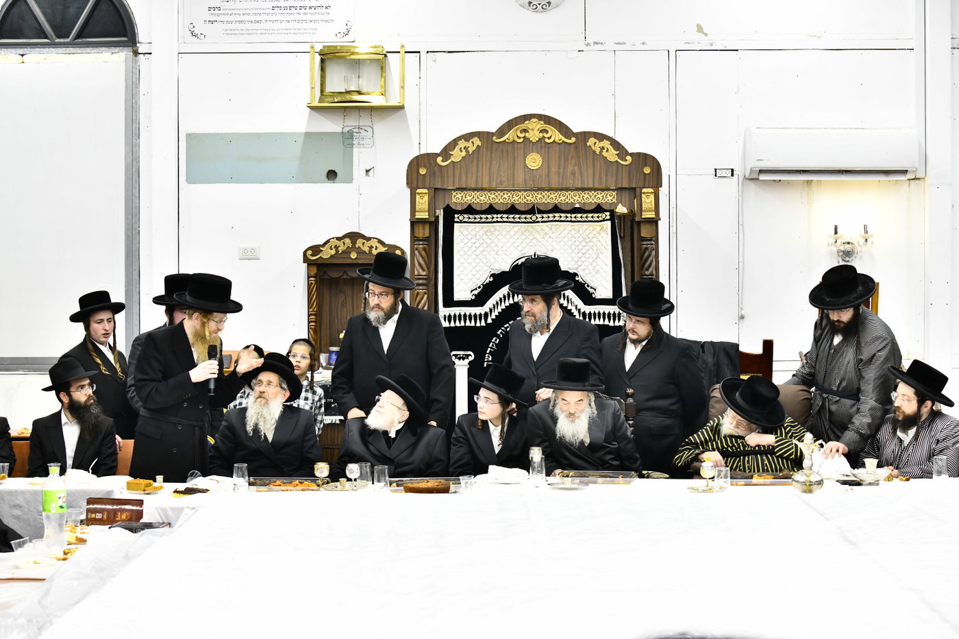 שמחת בית תולדות אברהם יצחק - לעלוב 