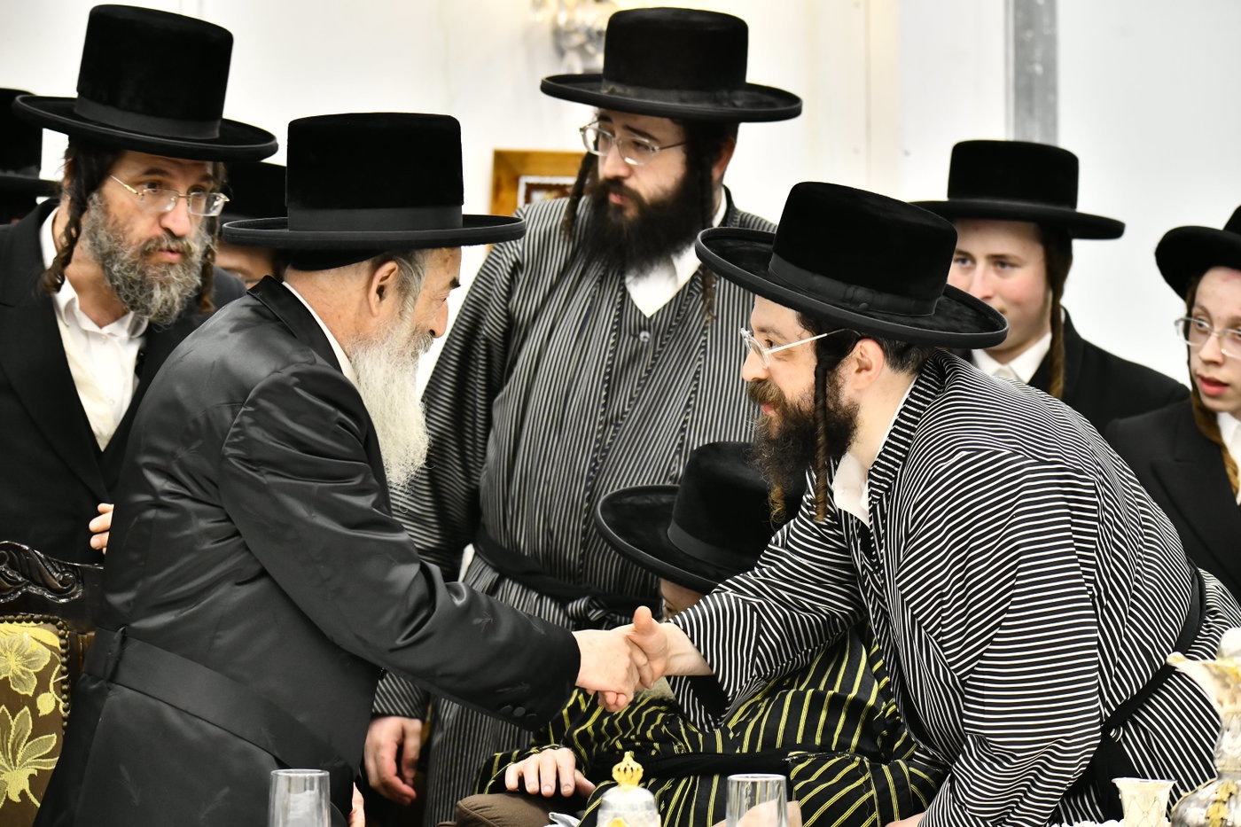 שמחת בית תולדות אברהם יצחק - לעלוב 