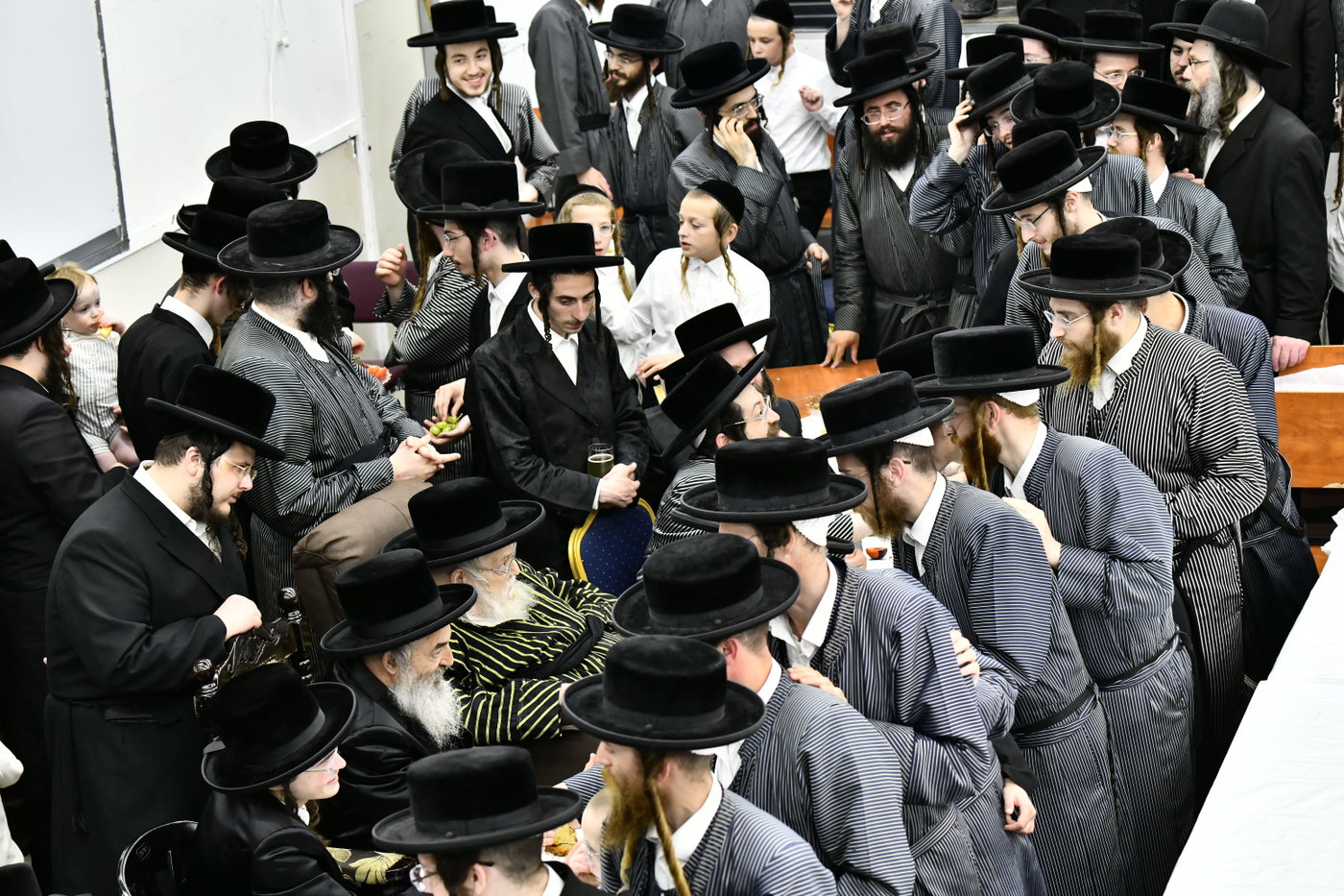 שמחת בית תולדות אברהם יצחק - לעלוב 