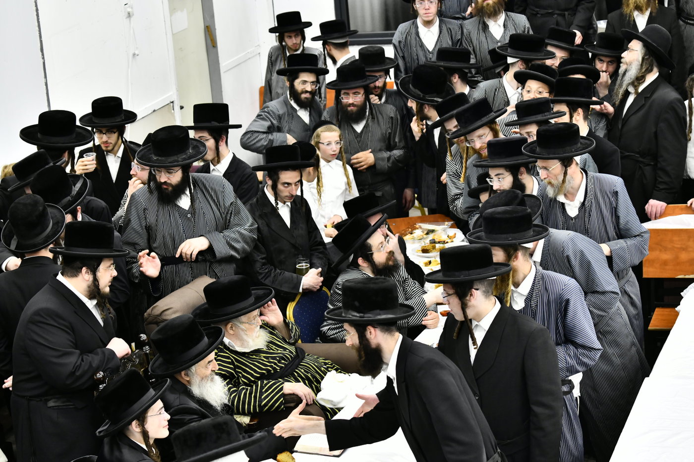 שמחת בית תולדות אברהם יצחק - לעלוב 