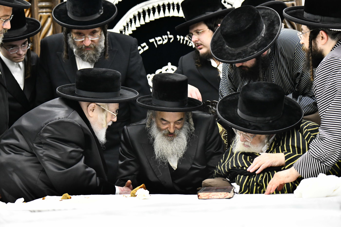 שמחת בית תולדות אברהם יצחק - לעלוב 