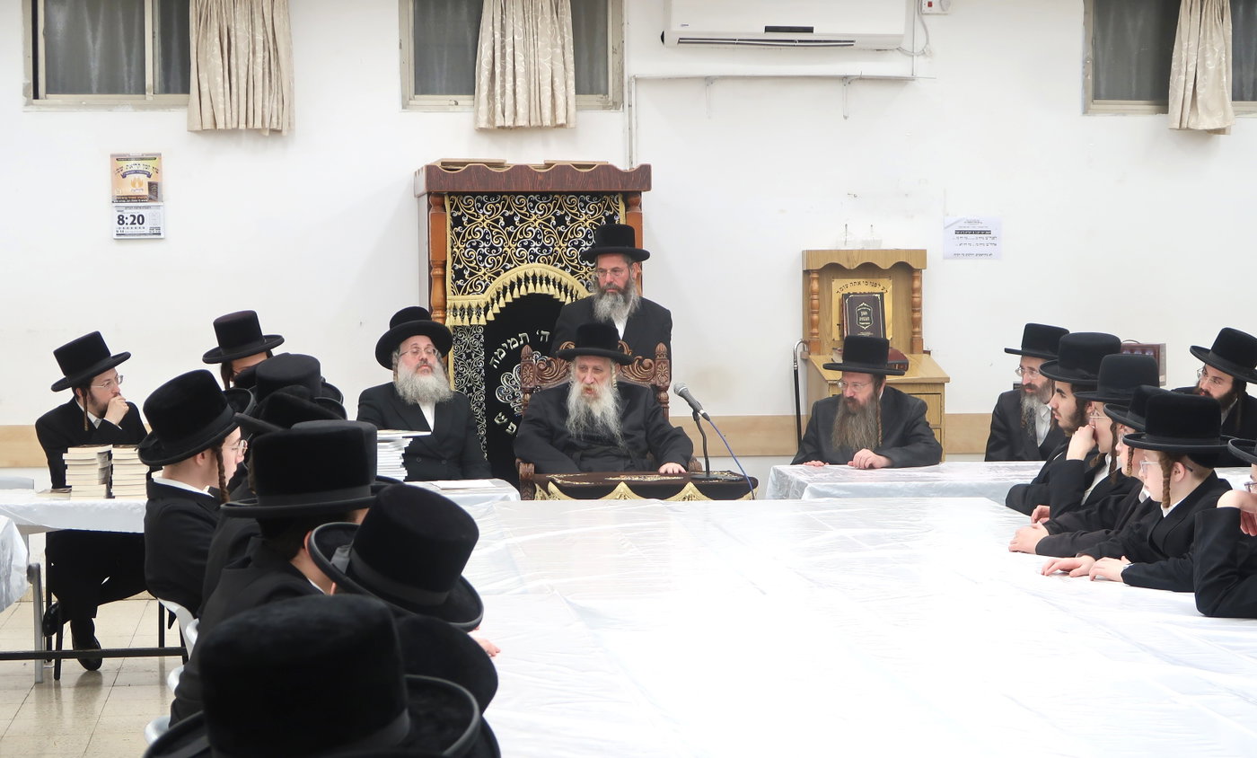 יא"צ של הגרא"מ רוטנר זצ"ל אצל חתנו האדמו"ר מטשארנאביל