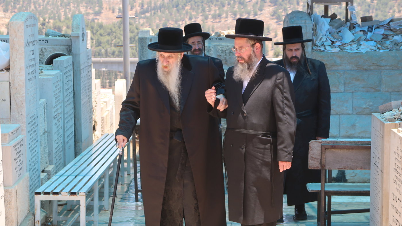 יא"צ של הגרא"מ רוטנר זצ"ל אצל חתנו האדמו"ר מטשארנאביל
